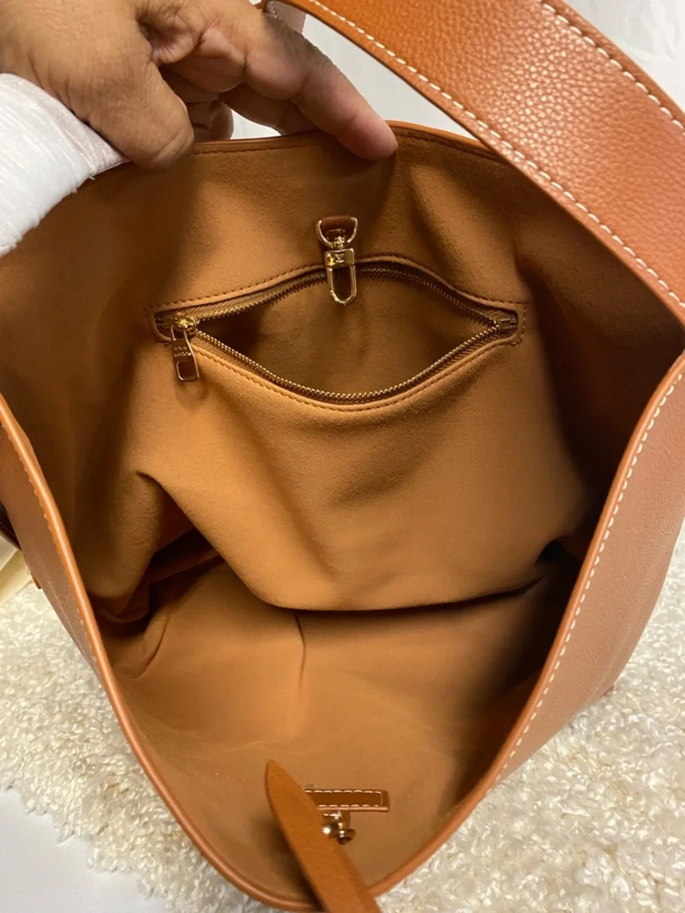 N/A spacious cognac